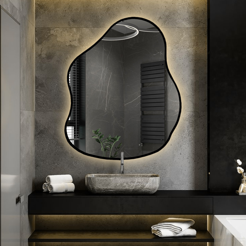 Spiegel met organische vorm in frame met verlichting - STONE IN LED FRAME