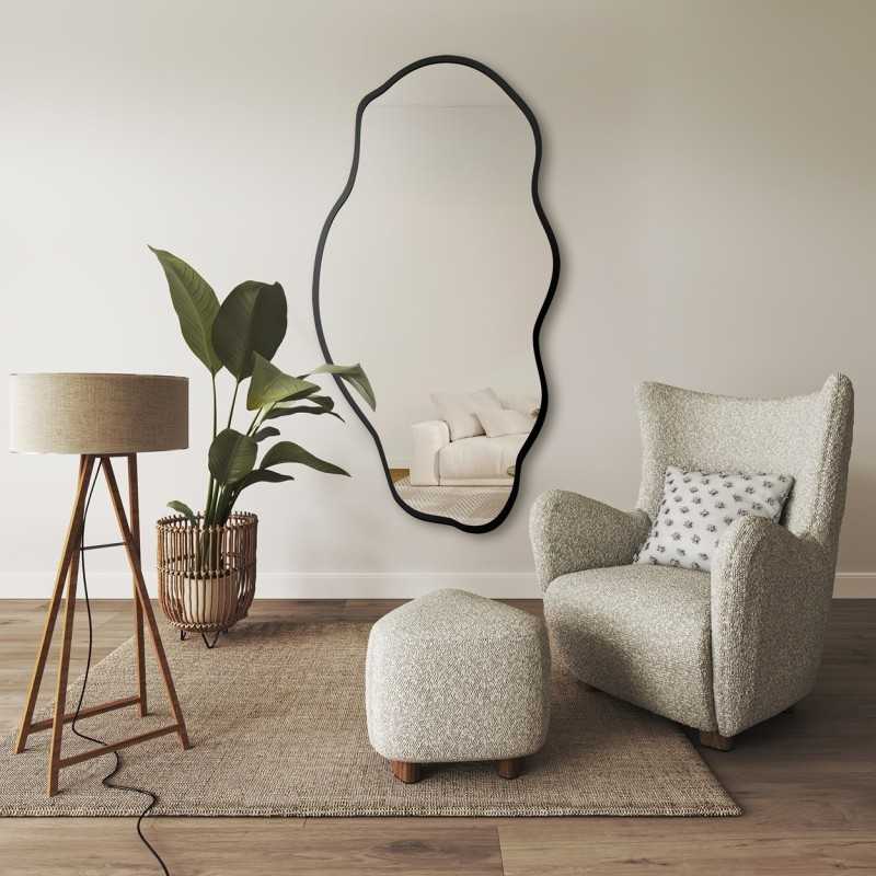 Organisch gevormde spiegel in een frame - LOLIT IN A FRAME