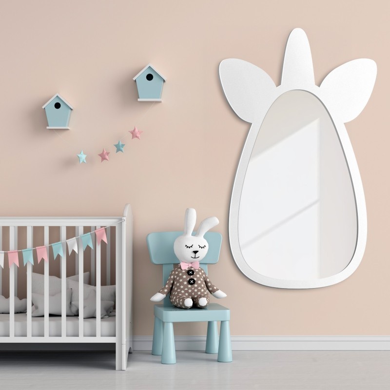 Decoratieve wandspiegel voor een kind in een mdf lijst - EENHOORN