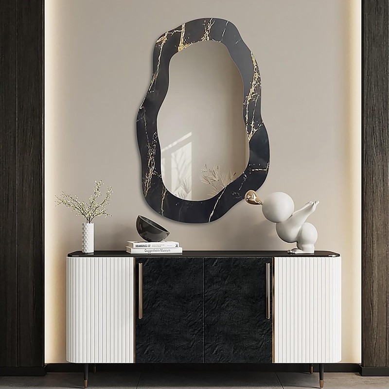 Onregelmatige spiegel op zwart-goud marmer – MARBLE NOCTO
