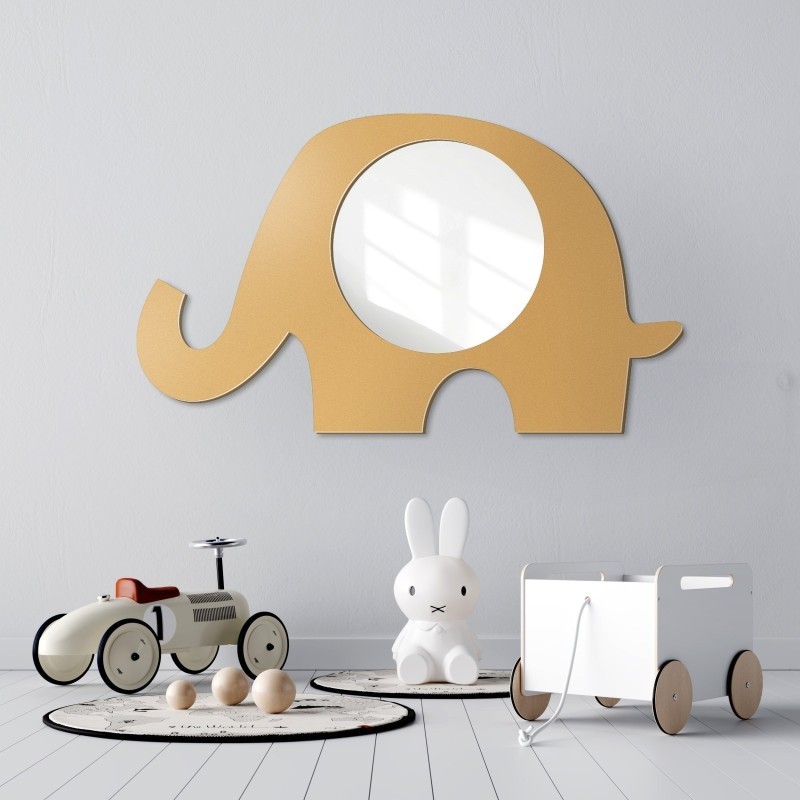 Decoratieve wandspiegel voor een kind in een mdf lijst - OLIFANTJE