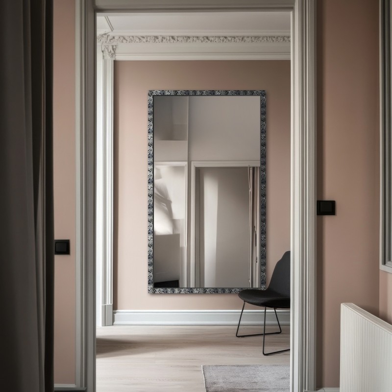 Spiegel in brede zilveren houten lijst – 9502001