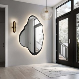 Onregelmatig gevormde spiegel in mdf lijst met verlichting - POCO IN LED FRAME